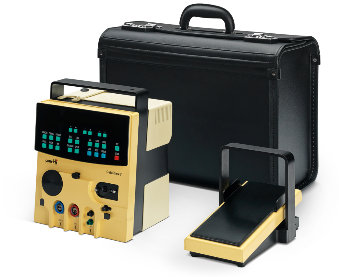 Product Catarhex 3 with pedal and case Catarhex 3 next to a suitcase with pedal. Product fits in a suitcase